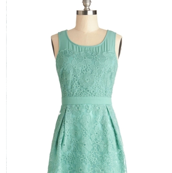 Modcloth Seafoam Green Lace Midi Dress size L - Picture 3 of 6